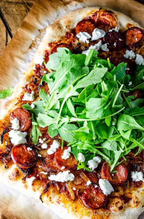 Cold Vegetable Pizza, Chorizo Pizza, Vegetable Pizza Recipes, The Best Homemade Pizza, Caramelized Onions Recipe, Chorizo Recipes, Best Homemade Pizza, Whole Wheat Pizza, Make Life Better