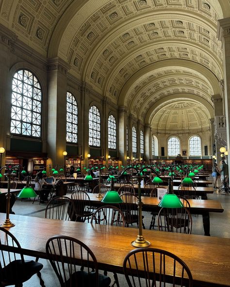 📍Boston Public Library Boston Public Library Aesthetic, Boston Pictures Ideas, Library Wedding Aesthetic, Boston Athenaeum, Boston Lifestyle, Boston Library, Boston Pictures, 2nd Semester, Boston Trip