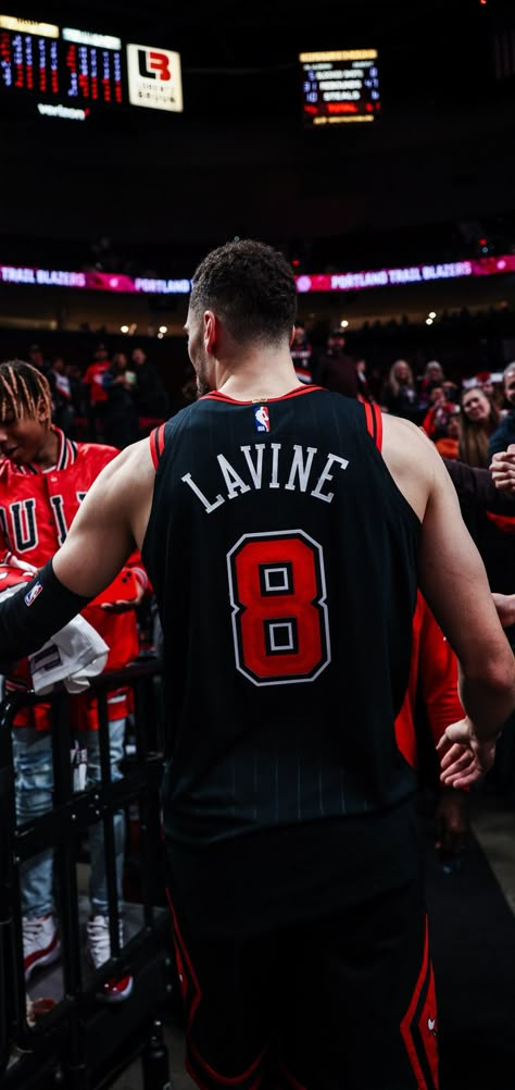 Zach Lavine Aesthetic, Nba Hd Wallpaper, Zach Lavine Wallpaper, Wallpaper Nba, Wallpaper Basketball, Portland Blazers, Liz Tomforde, Best Nba Players, Chicago Bulls Basketball