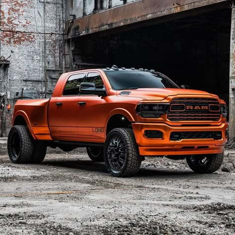 Dodge Trucks Lifted, Diesel Pickup Trucks, Dodge Diesel Trucks, Big Ford Trucks, Dodge Diesel, Cummins Trucks, Ram Cummins, Trucks Lifted Diesel, Dually Trucks