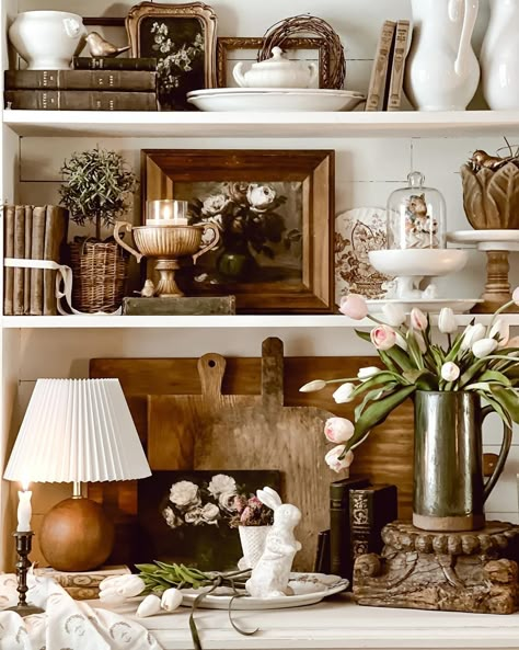 Vintage Bird Decor, Antique Shelf Styling, French Country Bookshelf Ideas, Shelf Decor Living Room Vintage, Wall Bookshelf Ideas Living Room, Cottagecore Shelf Decor, Cottage Core Shelf Decor, Brown Cottagecore Aesthetic, Dining Room Shelf Styling