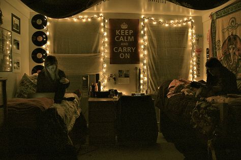 Dorm Sweet Dorm, College Living, Cool Dorm Rooms, Student Room, Tumblr Rooms, Cute Dorm Rooms, Dorm Living, Dorm Room Inspiration, College Dorm Decorations