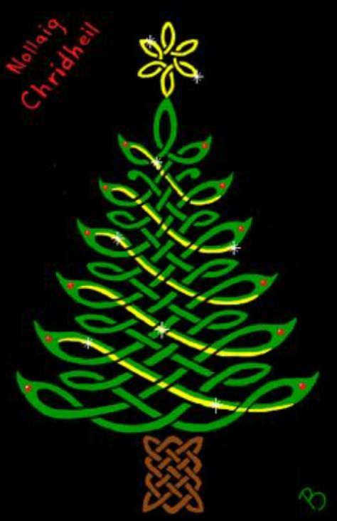 Celtic Christmas tree                                                                                                                                                                                 More Celtic Christmas Tree, Celtic Quilts, Celtic Images, Celtic Quilt, Celtic Christmas, Christmas Artist, Irish Christmas, Inexpensive Christmas Gifts, Celtic Knot Designs