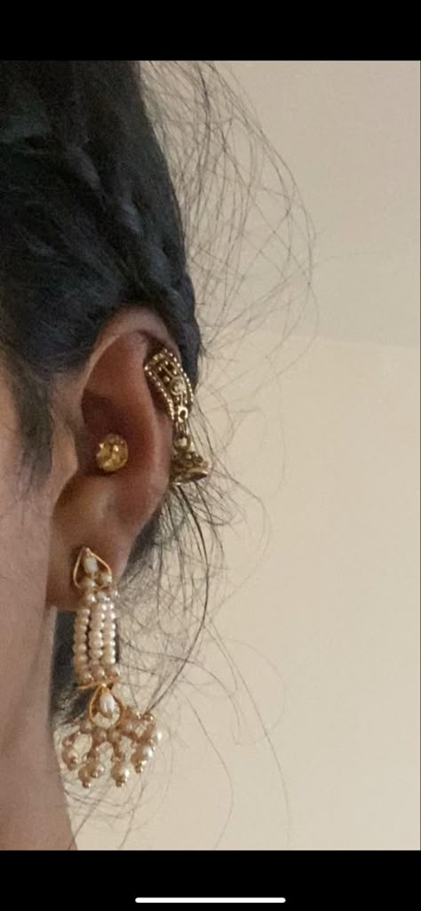 Desi Ear Piercings, Indian Ear Piercing, Ear Setup, Indian Piercing, Dope Jewelry Accessories, Ear Art, Indian Accessories, Face Piercings, Cute Ear Piercings