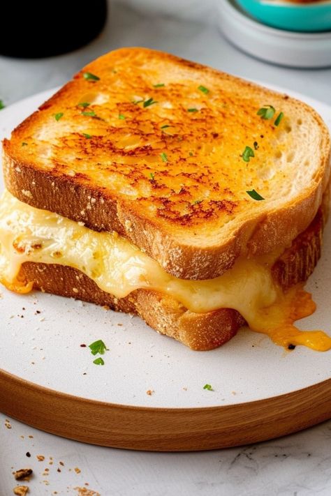 Air Fryer Grilled Cheese, Pizza Grilled Cheese, Cheese Course, Best Air Fryer, Best Grilled Cheese, Air Fryer Oven Recipes, Grilled Cheese Recipes, Gooey Cheese, Never Go Back