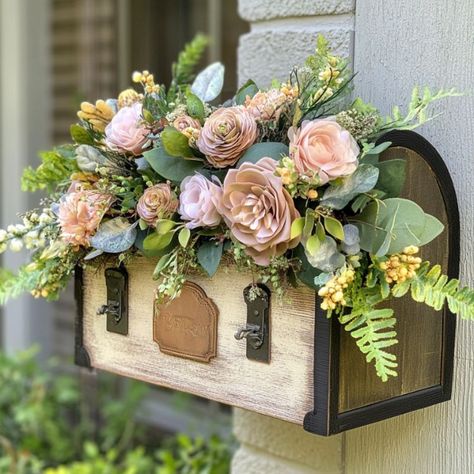 Mailbox Diy, Mailbox Stand, Diy Mailbox, Old Glass Bottles, Foam Blocks, Outdoor Paint, Diy Planters, Exterior Decor, Stone Decor