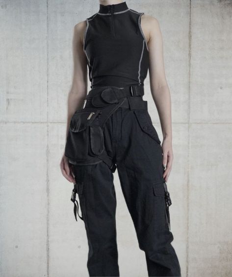 Techwear Assassin, Grunge Fantasy Aesthetic, Techwear Design Drawing, Tech Wear Drawing Reference, Techwear Outfits Aesthetic, Fantasy Techwear, Outfit Ideas Techwear, Futuristic Male Outfit, Cyberpunk Aesthetic Fashion Men