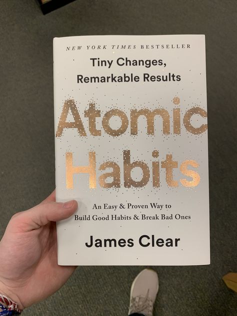 Breaking The Habit Of Being Yourself Book, Breaks Books, Atomic Habits Book, Ideal Routine, Self Improvement Books, Build Good Habits, James Clear, Atomic Habits, Empowering Books