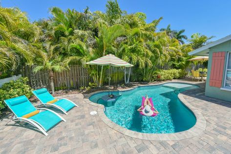 Sea Place 215 66th St. Holmes Beach, Fl. 34217 VRC16-000265WOW- look at the reduced pricing on this one! This is... Island Bungalow, Dog Friendly Vacation, Pet Friendly Vacations, Holmes Beach, Anna Maria Island, Beach House Interior, Beach Bungalows, Luxury Rentals, Beach Vacation Rentals