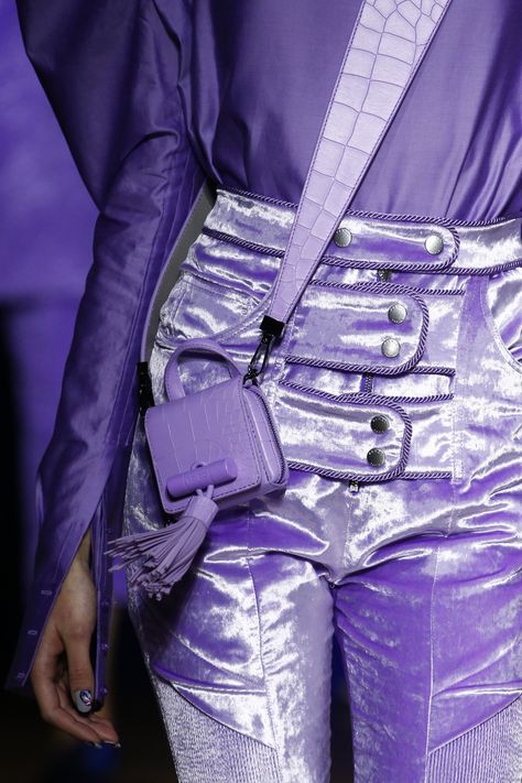 Kenzo Fall 2016 Ready-to-Wear Collection Photos - Vogue Purple Clothing, Wearing Purple, Blue Photography, Purple Vibe, Lavender Aesthetic, Purple Outfits, Purple Reign, All Things Purple, Peanuts Gang