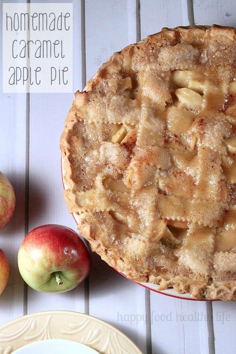 Homemade Caramel Apple Pie - The absolute best apple pie I've ever eaten and really so simple to make! www.happyfoodhealthylife.com Carmel Apple Pie Recipe, Homemade Caramel Apple, Caramel Apples Homemade, Fall Apple Recipes, Best Apple Pie, Apple Pie Recipe, Caramel Apple Pie, Oreo Dessert, Apple Pie Recipes