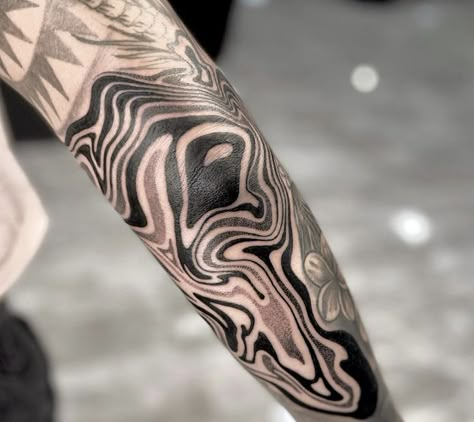 Swirly Tattoo, Elbow Tattoo Ideas, Tattoo Ideas Aesthetic, Rare Tattoos, Cyberpunk Tattoo, Left Arm Tattoos, Neo Tattoo, Japanese Flower Tattoo, Geometric Mandala Tattoo