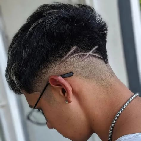 Low Fade Design Haircut, Men’s Haircut Designs, Mid Fade Designs, Low Fade With Design, Corte Freestyle, Men Haircut Undercut, Taper Fade Short Hair, Fade Haircut Designs, Haircut Designs For Men