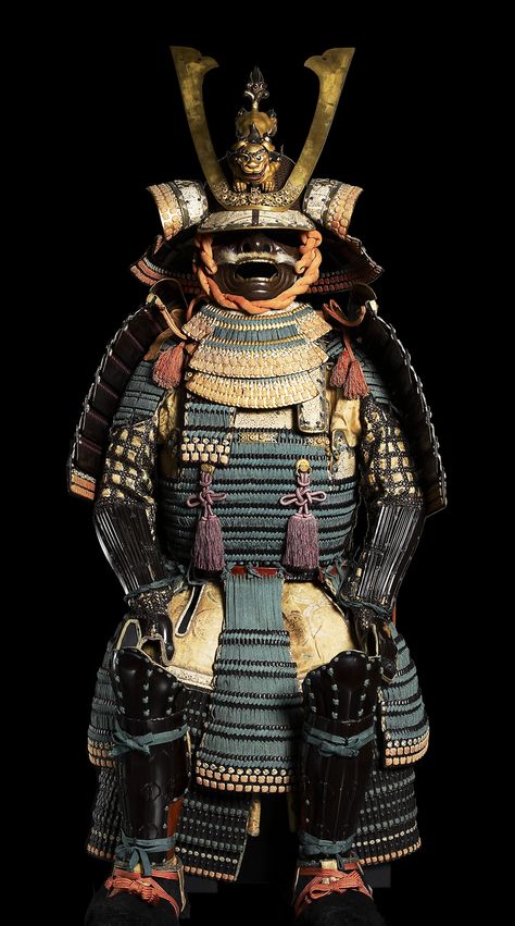 Ceremonial suit of samurai armour made during the peaceful Edo period (1603-1867). It is made of small plates of lacquered metal laced together with silk cords. Japanese Armour, Samurai Suit, Samurai Armour, Cyberpunk Character Design, Samurai Concept, Au Ideas, Samurai Armor, Battle Armor, Edo Period