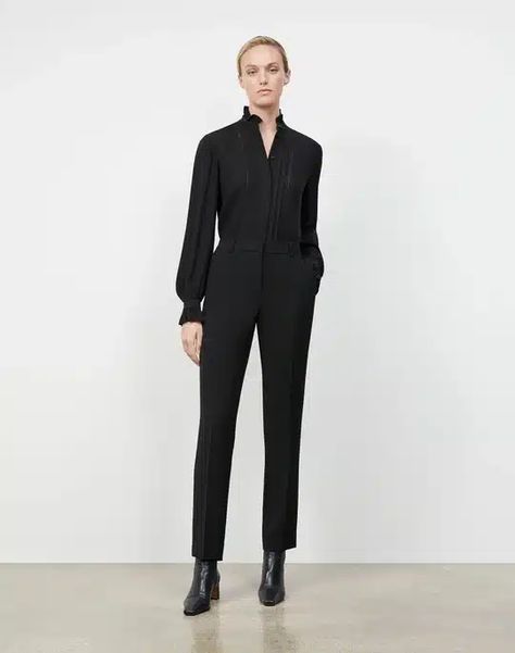 The 13+ BEST Shoes To Wear With Dress Pants In Winter (as A Woman!) Dress Pants Outfits With Heels, Women’s Black Dress Pants, Women’s Dress Pants, Shoes To Wear With Dress Pants, Shoes With Dress Pants, Dress Pants Outfits Work, Black Pants Outfit Winter, Dress Pants With Boots, Black Pants Outfit Dressy