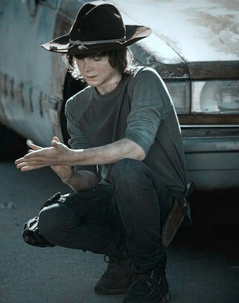 Carl Grimes Imagines, Carl The Walking Dead, Carl Twd, Twd Funny, I Fall To Pieces, Chandler Riggs, Carl Grimes, Rick Grimes, Daryl Dixon