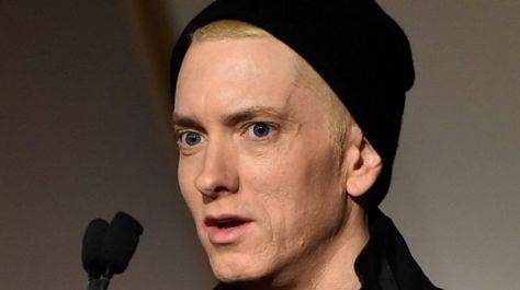 If the real Slim Shady stood up you might not recognise him straight away. Best Eminem Songs, Eminem 2014, Eminem Slim Shady Lp, Slim Shady Lp, Rapper Eminem, Hollywood Street, New Eminem, Eminem Songs, The Slim Shady