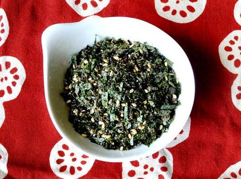 Furikake is a Japanese condiment typically sprinkled over or mixed into rice Furikake Recipe, Japanese Grocery Store, Rice Seasoning, Seasoned Rice Recipes, Dried Fish, Japanese Grocery, Recipe Vegetarian, Box Food, Seasoned Rice