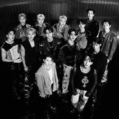 Svt Black And White Photos, Seventeen Group Photo Black And White, Black Seventeen, Seventeen Black And White, Coups Seventeen, Cute Blue Wallpaper, S.coups Seventeen, Paper Background Design, Seventeen Going Seventeen