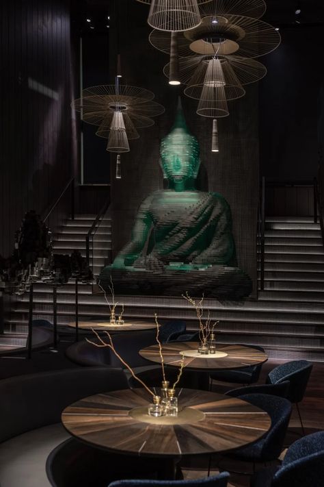 YOD group decorates new york restaurant interior with 4.5-meter-tall glass-hewn buddha sculpture Buddha Bar, New York Pictures, Cocktails Bar, Buddha Sculpture, Restaurant New York, Bar Interior, Pendant Light Design, Metal Pendant Light, Supper Club