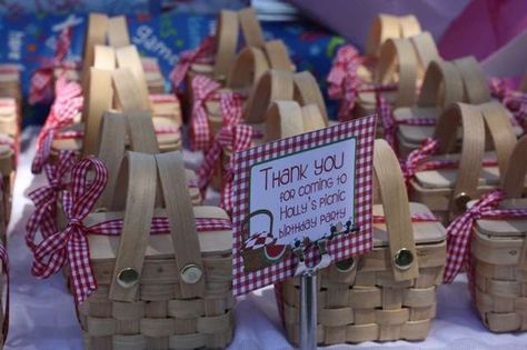 A small picnic basket full of goodies is a great idea for a favor after a #CompanyPicnic Picnic Party Favors, Picnic Birthday Party Ideas, Picnic Birthday Party, Picnic Theme, Birthday Breakfast, Picnic Birthday, Company Picnic, Picnic Wedding, Teddy Bear Picnic