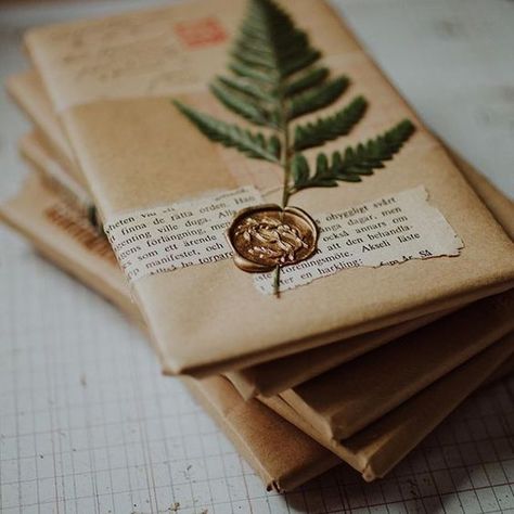 5 Ways To Create Vintage Packing With Old Newspapers And Magazine papers – Fashion in India – Threads Wax Seal Packaging Wrapping Ideas, Gift Wrapping Inspiration, Pen Pal Letters, Brown Paper Packages, Envelope Art, Creative Gift Wrapping, Wax Stamp, Snail Mail, Happy Mail