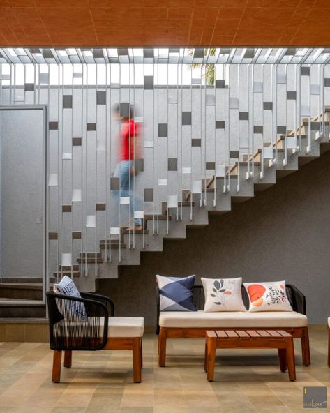 Beautiful & Luxury Stair Case Divider Room Designs For Your Home / Home Decorating Ideas Stair Partition, Stair Wall Design, Arch Facade, Staircase Glass, Divider Room, Architecture Space, Grill Designs, Stair Ideas, Staircase Wall Decor