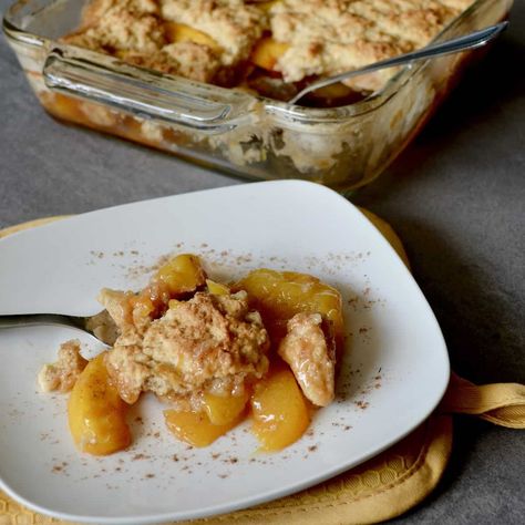 Ww Peach Cobbler Recipe, Weight Watchers Peach Cobbler Recipe, Ww Pies, Fried Peach Cobbler, Peaches Cobbler, Dessert Casseroles, Summer Feast, Apple Cranberry Crisp, Emily Bites