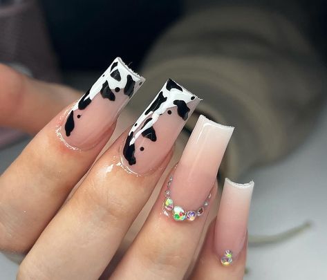 Cow Print Nail Ideas, Country Acrylic Nails, Cow Print Nails, Cowboy Nails, Western Nails, Coffin Nails Matte, Country Nails, Cow Nails, Pink Gel Nails