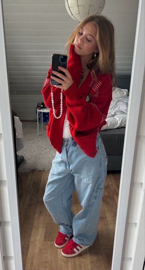 Campus Outfit, Looks Pinterest, Mode Zara, Looks Street Style, Stockholm Fashion, Swaggy Outfits, Mode Inspo, Red Outfit, 가을 패션