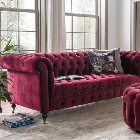 Modern English Interior, Red Chesterfield Sofa, English Interior Design, Red Velvet Sofa, Velvet Chesterfield Sofa, Upholstery Sofa, Grey Interior, Hindi Video, Fabric Buttons