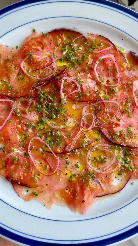 Jordon Ezra King | Tomato Carpaccio - for when those good good summer tomatoes appear 🍅 It’s pretty straightforward: (1/2 a big tomato will make a carpaccio … | Instagram Tomato Carpaccio Salad, Vegetarian Carpaccio, Tomato Carpaccio, Big Tomato, Beef Carpaccio, Good Summer, Lunch Recipes Healthy, Wine Vinegar, Raw Vegan Recipes