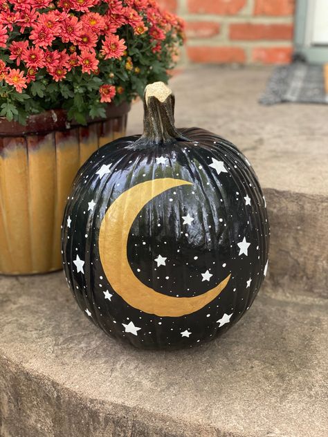 Painted Pumpkin Hocus Pocus, Pumpkin Painting Ideas For White Pumpkins, Witchy Painted Pumpkin, Painted Pumpkin Halloween, Easy Painting Pumpkin Ideas For Kids, Acotar Pumpkin Painting, Outer Space Pumpkin, Black Painted Pumpkins, Witchy Pumpkin Painting