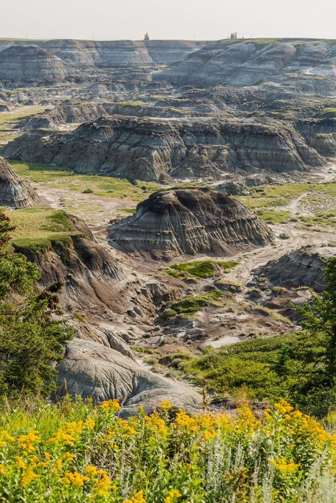 Canadian Landscapes | Horseshoe Canyon, Alberta (just outside Drumheller) Horseshoe Canyon, Drumheller Alberta, Beach Place, Life Vision, Life Vision Board, Alberta Canada, Canada Travel, Adventure Travel, North America