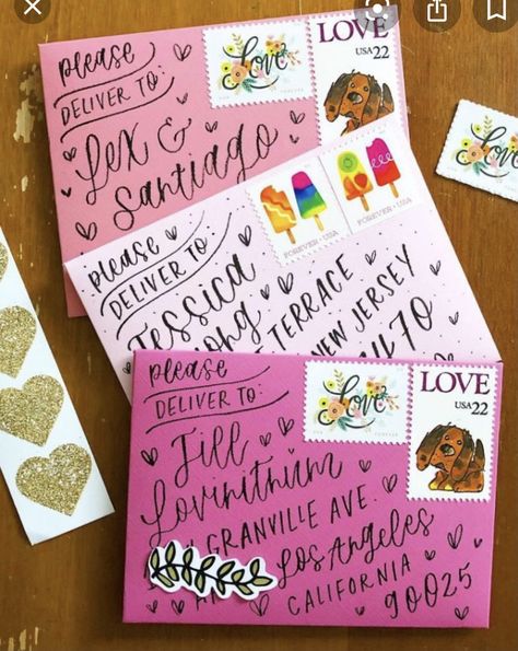 Snail Mail Diy, Snail Mail Inspiration, Snail Mail Art, Mail Art Envelopes, Snail Mail Pen Pals, Ornaments Ideas, Decorated Envelopes, Envelope Lettering, Fun Mail