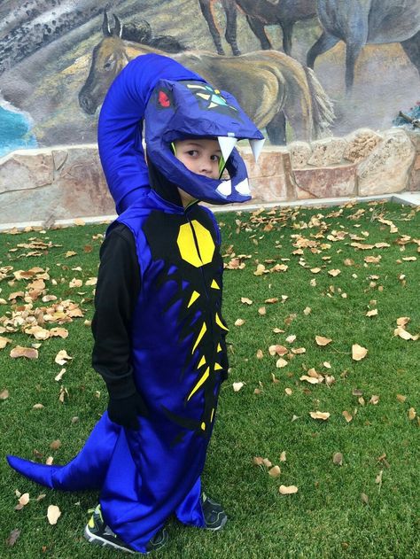 Pythor cosplay kid costume Lego Ninjago Cosplay, Pythor Ninjago, Ninjago Pythor, Ninjago Cosplay, Ninjago Costume, Dryer Hose, Kid Costume, 2015 Halloween Costumes, Bingo Funny