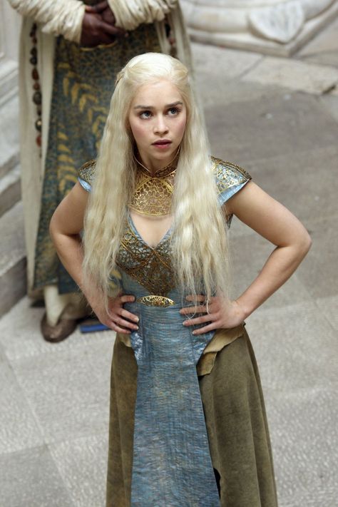 Targaryen Inspired Outfit, Daenerys Targaryen Blue Dress, Daenerys Targaryen Outfits, Daenerys Targaryen Dress, Game Of Thrones Girl, Daenerys Targaryen Costume, Targaryen Cosplay, Game Of Thrones Dress, Game Of Throne Daenerys