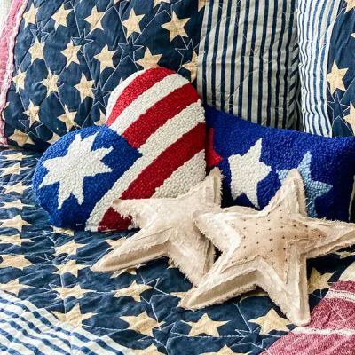 TORN AND TATTERED | Shop Sales Events Antique Farmhouse Modern Americana Decor, Independence Day Diy, Americana Living Rooms, Patriotic Bedroom, Farmhouse Americana, Patriotic Home Decor, American Flag Pillow, Americana Farmhouse, Patriotic Bunting