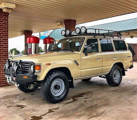 Fj 60 Land Cruiser, Toyota Fj60, Land Cruiser 4x4, Mercedes Camper, Toyota Lc, Toyota Suv, Toyota Landcruiser, Old Pickup Trucks, Toyota 4x4