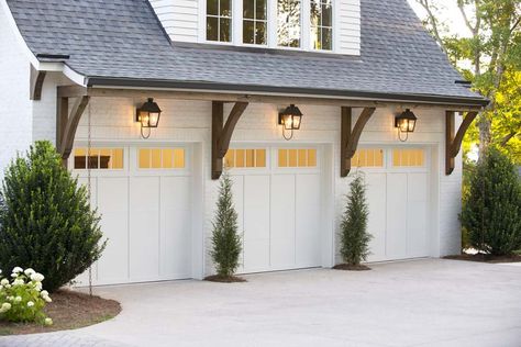 Scroll through our photo gallery of custom home design elements and details. Garage Trellis, Carriage House Garage Doors, Garage Door House, Carriage House Doors, Carriage Garage Doors, Garage Pergola, Carriage House Garage, Casa Exterior, House Doors