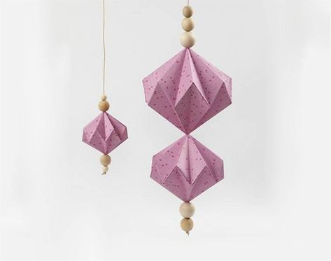 Paper Diamond, Origami Ornaments, Paper Mobile, Origami Butterfly, Paper Flower Crafts, Paper Flowers Craft, Paper Ornaments, Diy Origami, Paper Crafts Origami