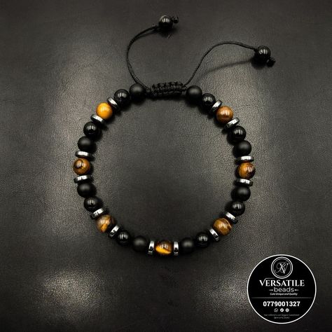 Bracelet for men: Black Onyx, Matte black and rigers eye with hermatite discs Whatsapp 0779001327 to place in your ordee💯🫶 Paracord Bracelet Patterns, Bracelets Men, Pretty Jewelry Necklaces, Wood Bead Bracelet, Tiger Eye Crystal, Beads Bracelet Design, Skull Bracelet, Tigers Eye Gemstone, Beaded Bracelet Patterns