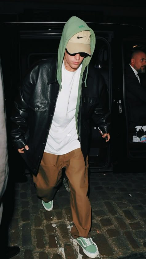 Andro Fashion, Outfit Informal, Justin Bieber Outfits, Justin Bieber Style, Justin Bieber Images, Justin Hailey, Doing Better, Streetwear Winter, Celebrity Casual Outfits