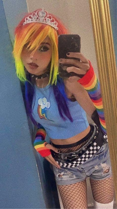 Rainbow Bright Cosplay, Scene Clothes Aesthetic, Scene Rainbow Hair, Rainbow Dash Outfit Ideas, Short Hair With Two Long Strands, Bright Fashion Aesthetic, Scene Wigs, Rainbow Scene Outfit, Rainbow Dash Scene