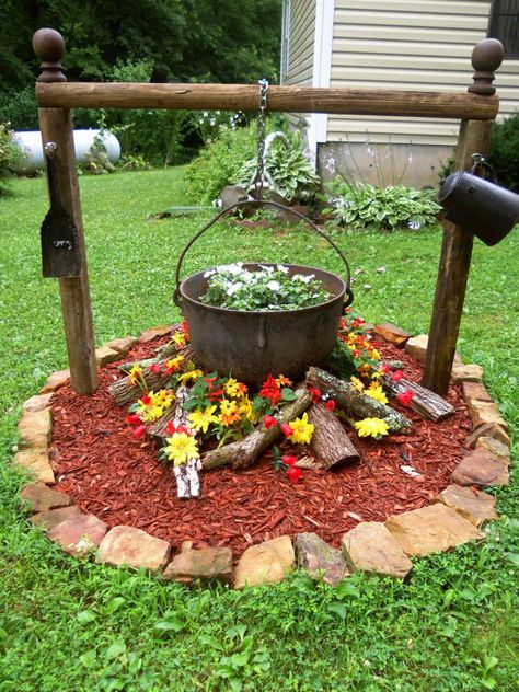 Flower Bed Ideas: Antique Cauldron Flower Bed Design Garden Island, Flower Bed Designs, Yard Project, Lawn And Garden, Yard Landscaping, Garden And Yard, Front Yard Landscaping, Yard Decor, Flower Beds