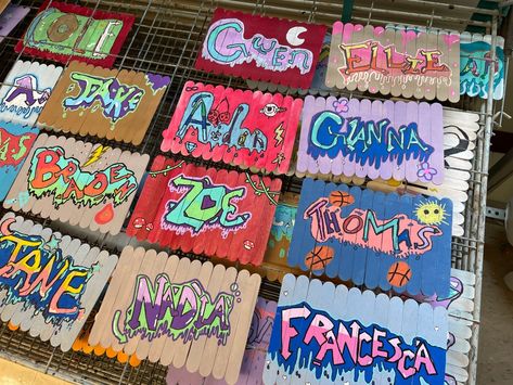 Graffiti Fence Name Designs | Ms. Amsler's Artroom Name Art Projects, Rigid Insulation, Classe D'art, Elementary Art Rooms, 7th Grade Art, 8th Grade Art, Middle School Art Projects, Art Lessons Middle School, 6th Grade Art