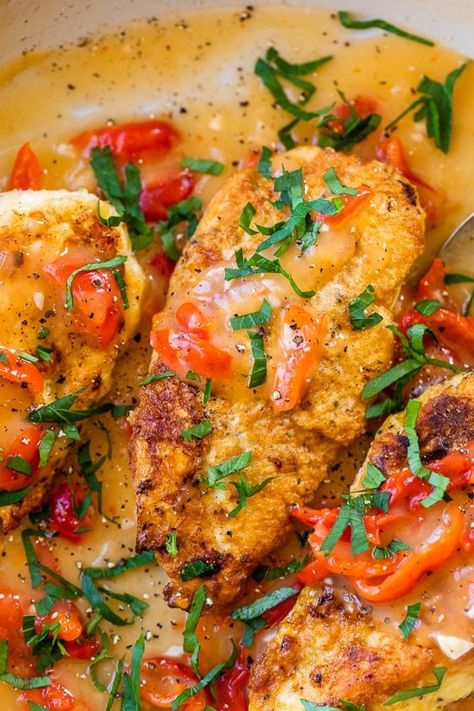 This spicy chicken breast recipe gets its heat from the Hot Cherry Peppers that cook in a simple sauce of white wine, chicken broth, and garlic. Spicy Chicken Breast Recipes, Cherry Pepper Recipes, Spicy Chicken Breast, Hot Pepper Recipes, Cherry Peppers, Wine Chicken, Recipes With Chicken And Peppers, Chicken Breast Recipe, Low Sodium Chicken Broth