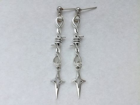 Barbed Wire Earrings, Alt Style Outfit, Alt Earrings, Afro Jewelry, Dr Jewelry, Y2k Earrings, Gothic Y2k, Silver Star Earrings, Goth Clothes