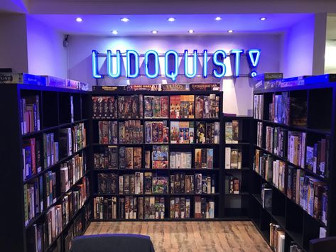 Board Game Bar, Kingston House, Board Game Store, Bar Geek, Board Game Room, Board Game Cafe, Gaming Lounge, Game Cafe, Cafe Interior Design