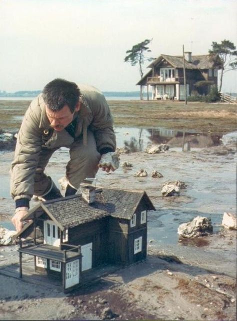 dollhouse Andrei Tarkovsky, Cinema Video, The Sacrifice, Septième Art, Model House, Tiny World, Miniature Houses, Movie Sets, Film Set